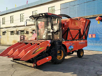 玉米青儲收割機